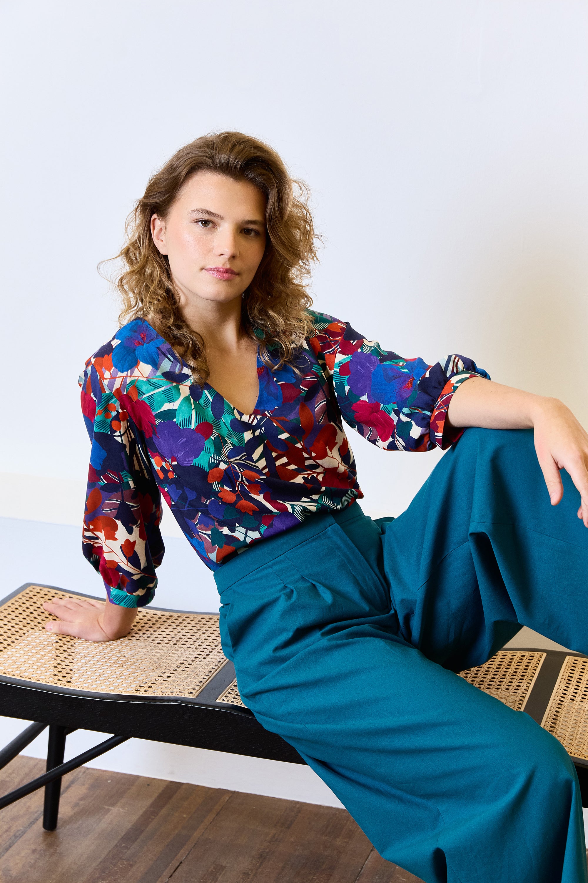 Jupe Vintage Fleurie – Taille S – Rouge – Coupe évasée – Femme