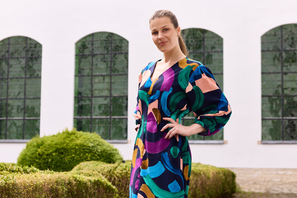 Colourful graphic print viscose - €26/m