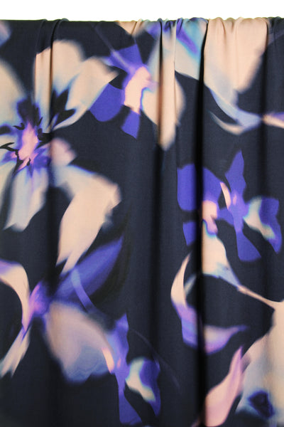 Dark blue viscose with blurry flowers - €26/m