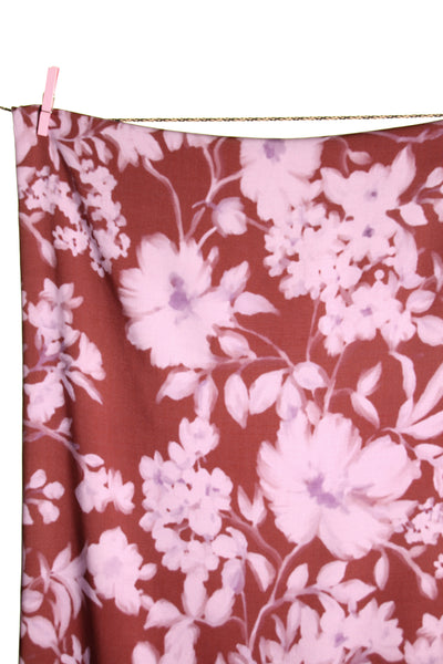Lila bloemen viscose - €26/m