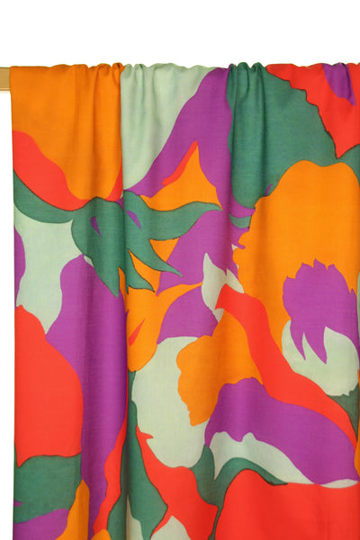 Colourful modern graphic cotton - €26/m