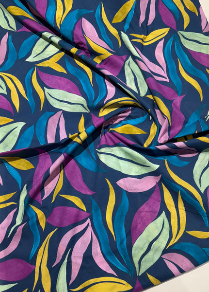 Coupon échantillon - Coton bleu foncé à imprimé feuilles