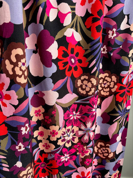 Sample piece - Colourful flower viscose