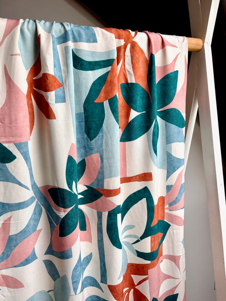 Sample piece - Soft flower viscose