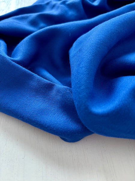 Viscose en bleu roi - €24,9/m