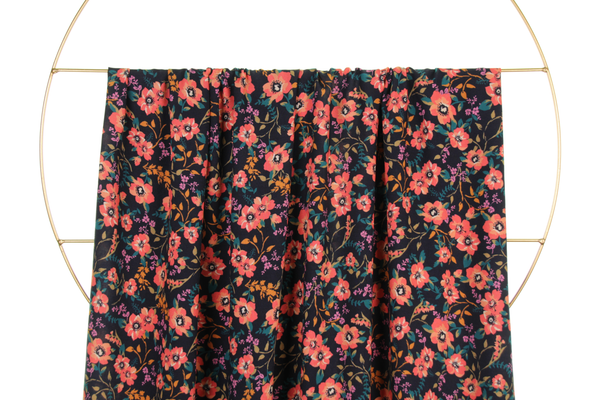 Sample piece - Dark blue viscose with flowers - 1.25m