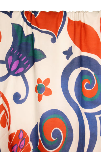 Large abstract flower cotton - €26/m