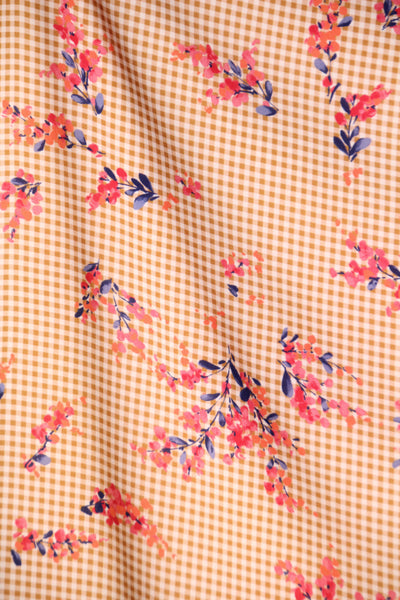 Small ochre checks with flowers - €26/m