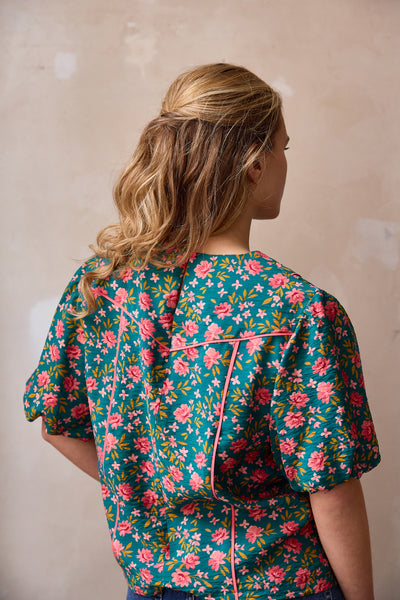 Green little flowers textured viscose - €26/m