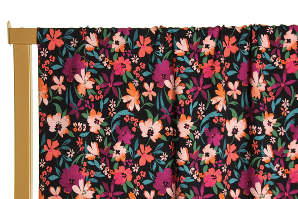 Viscose à fleurs petites en fuchsia - €26/m